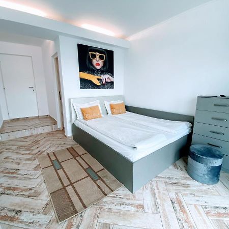 Noah River House Orsova Ngoại thất bức ảnh