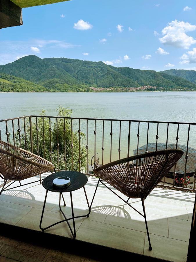 Noah River House Orsova Ngoại thất bức ảnh